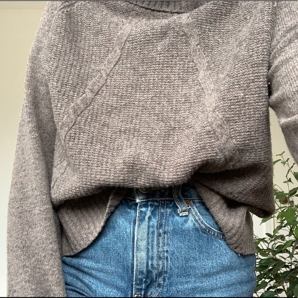 SOLD Pure New Wool Turtleneck - Picture 2 of 4